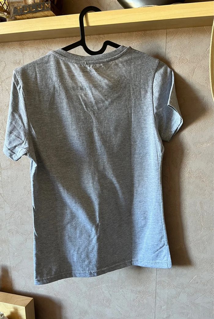 T-shirt Minnie Disneyland Paris neuf - photo numéro 2