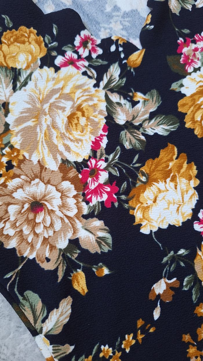 Top à fleurs - photo numéro 3
