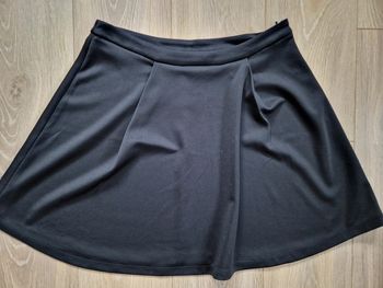 Jupe courte C&A noire patineuse 40