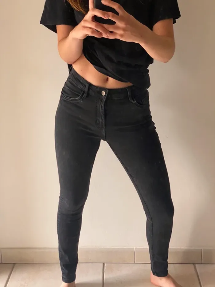 Pantalon noire