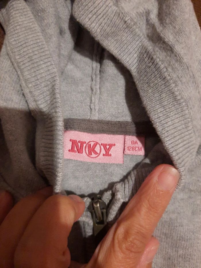 Gilet gris - photo numéro 3