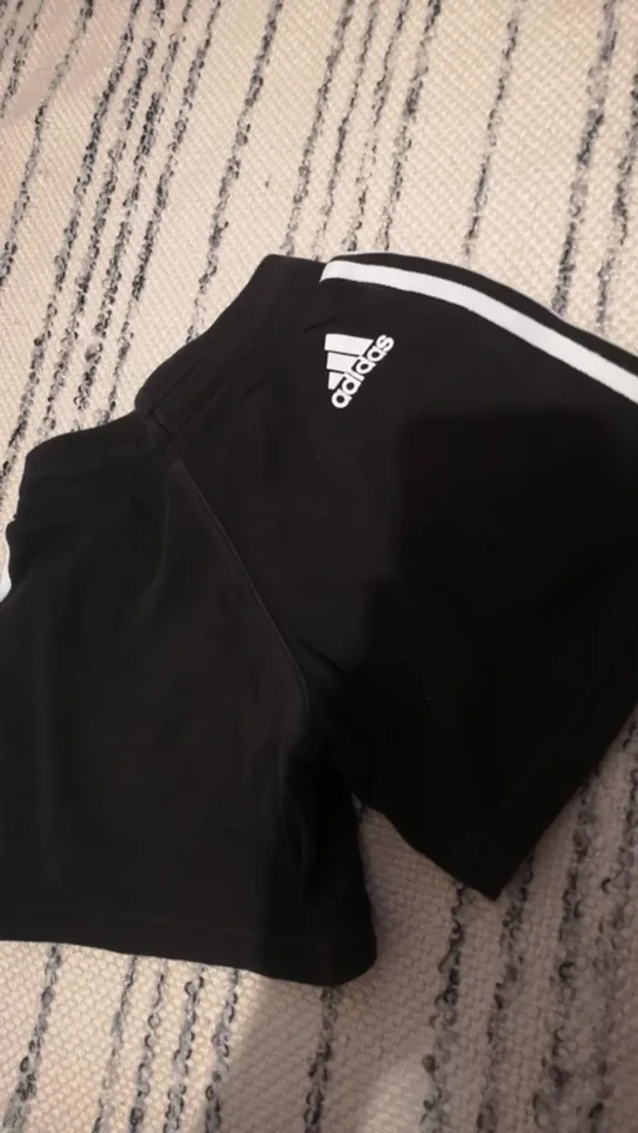 Short adidas - photo numéro 3