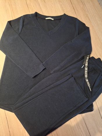 Ensemble jogging intérieur marine col V 