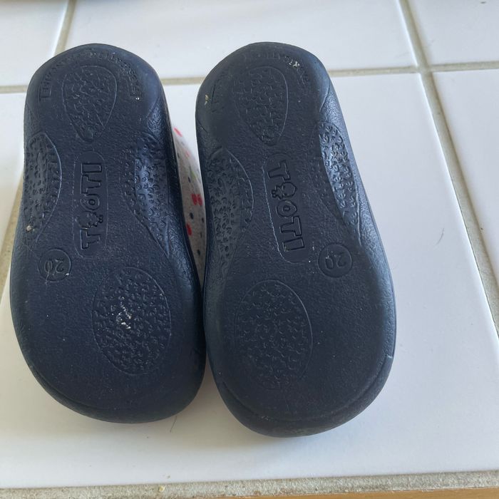 Chaussons motif cerise - photo numéro 3