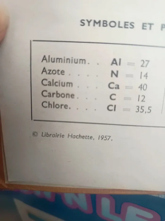 Ancien livre de Chimie . Vintage . - photo numéro 9