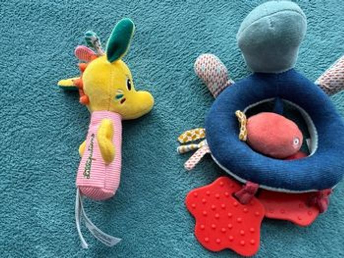 3 hochets peluches Moulin Roty et Lilliputiens - photo numéro 2