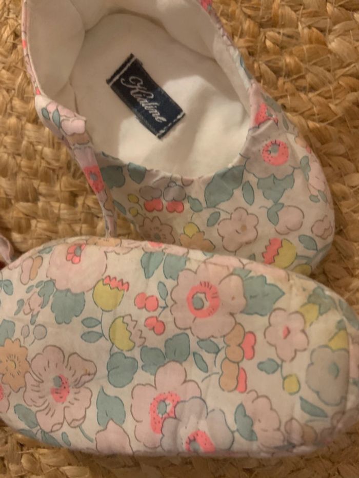 Fille 👧🏻 Chaussons bebe liberty taille 18/19 - kialine - photo numéro 5