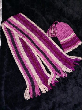 Ensemble écharpe et bonnet laine tricotée main