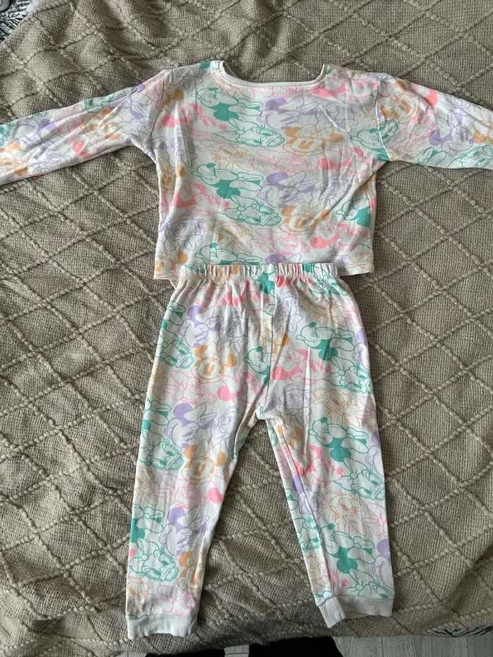 Lot de deux pyjamas 24 mois - photo numéro 6