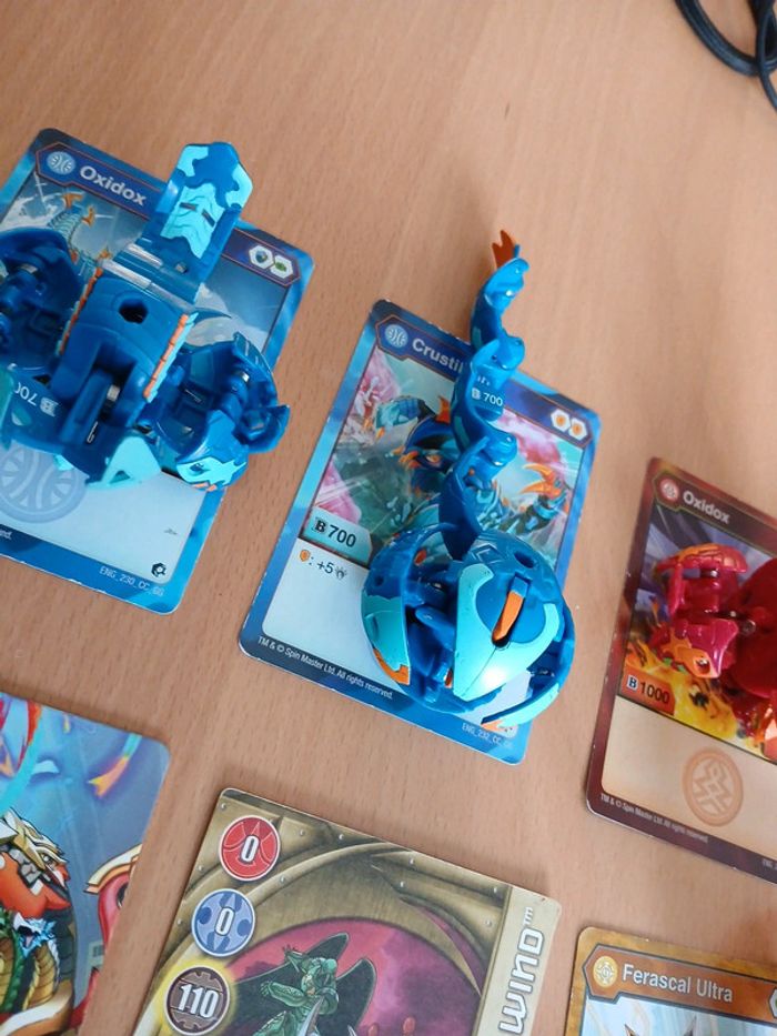 Lot de 15 bakugan + cartes magnetiques + cartes collection - photo numéro 10