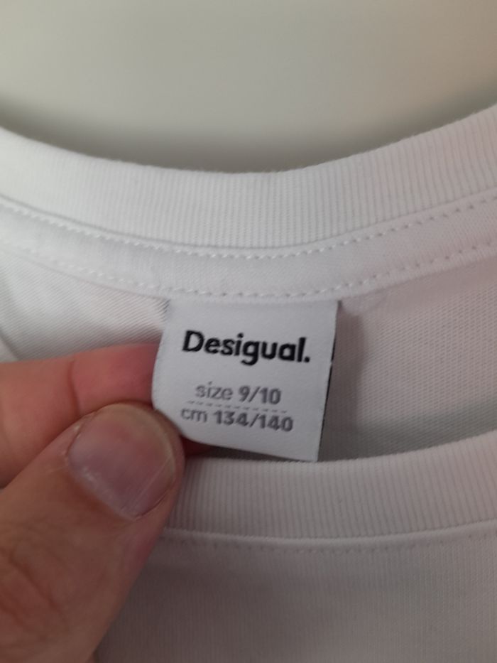 Magnifique robe desigual pour fille en 9ans - photo numéro 3