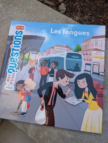 Livre mes p'tites questions Les langues