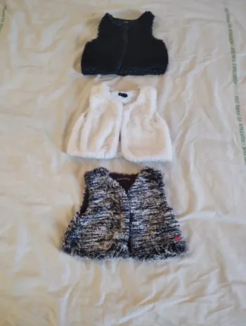 Lot 3 gilet sans manche polaire 3 mois