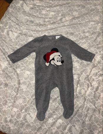 Pyjama Noël Mickey taille 6 mois