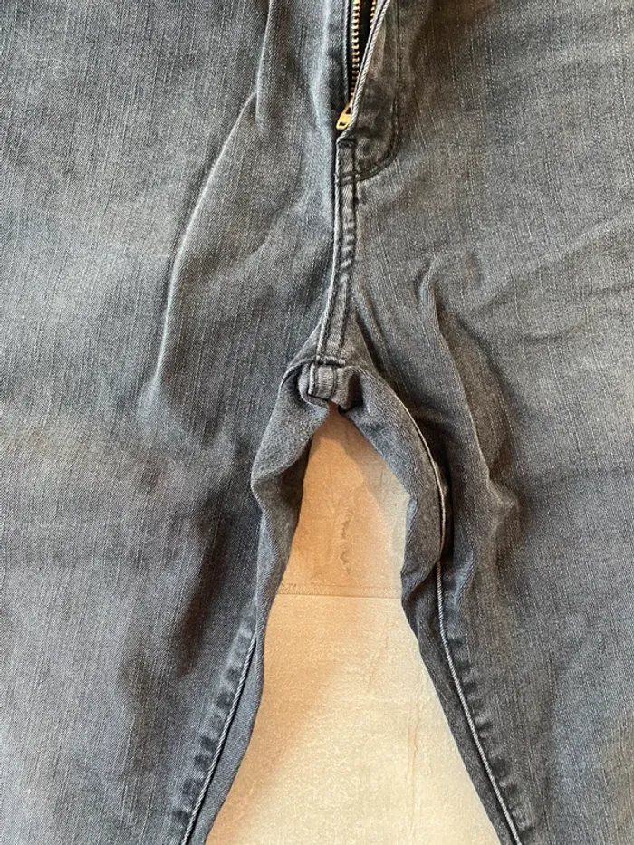 Jeans levis noir - photo numéro 2