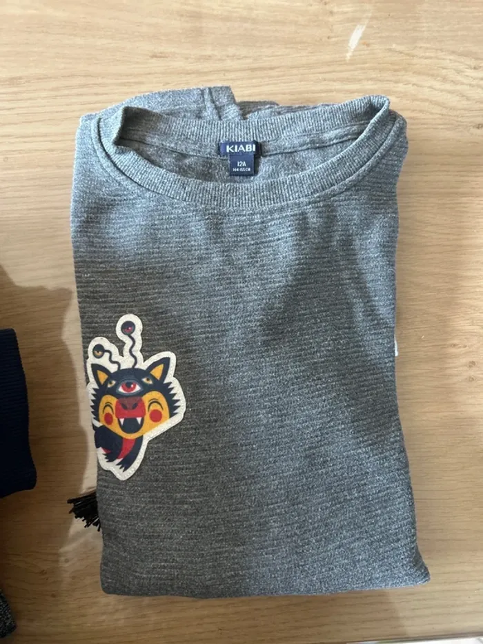 Lot vêtements 12 ans garçon - photo numéro 3