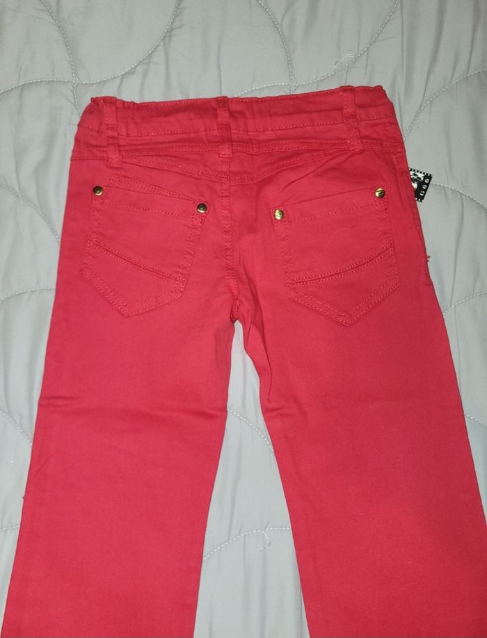 Jean rouge neuf - photo numéro 3