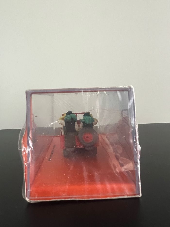 Voiture Tintin Willys MB 1943 – Neuve sous blister - photo numéro 3