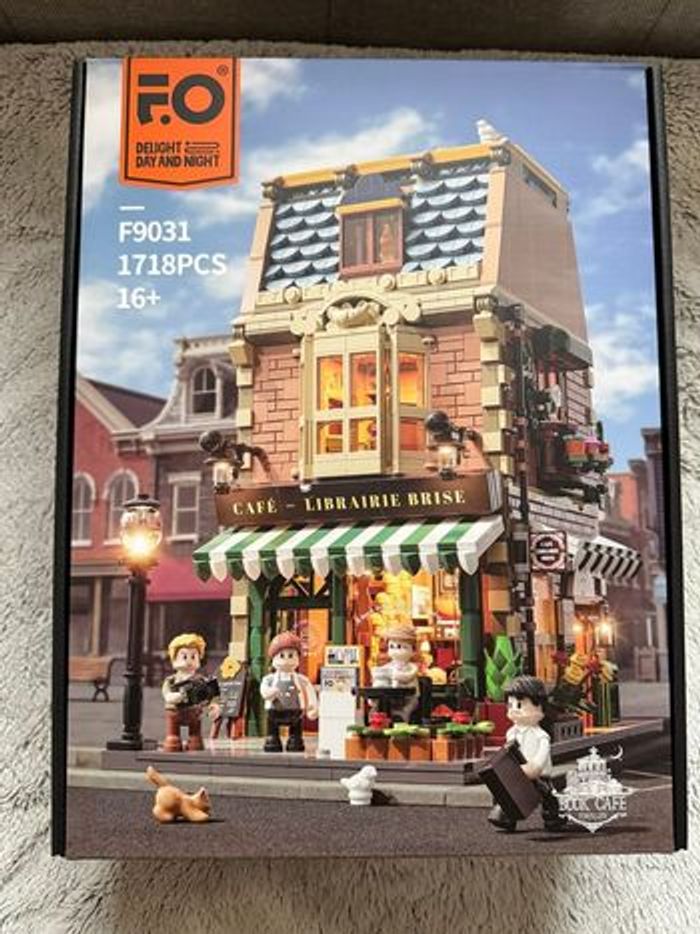 Funwhole - Lumibricks - Café Littéraire F9031 - 1718 pcs + LED neuf