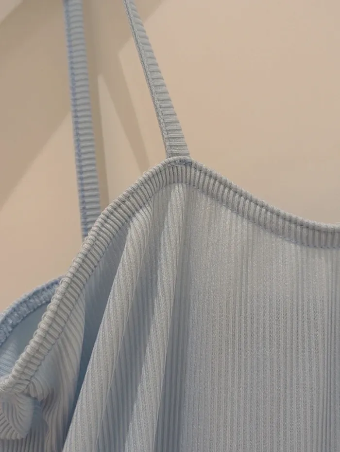 Robe moulante bleu ciel - photo numéro 5