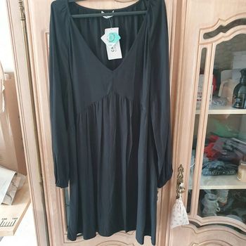 Magnifique Robe tunique noire col en V Taille 42 Cache-cache