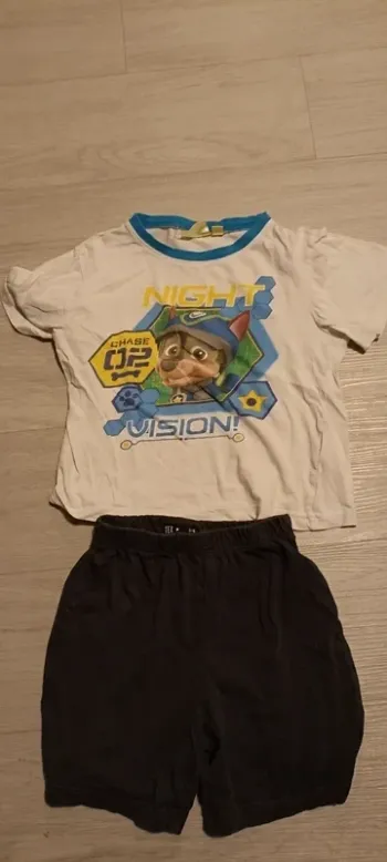 Ensemble short et tee shirt 5-6 ans