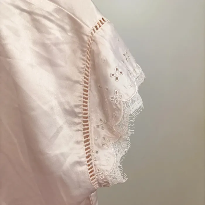 Blouse satinée rose poudré Darjeeling taille 40 manches dentelle A939 - photo numéro 5