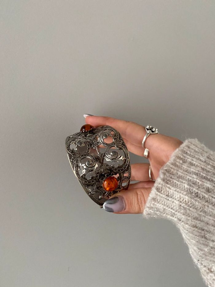 Manchette ambre - photo numéro 2