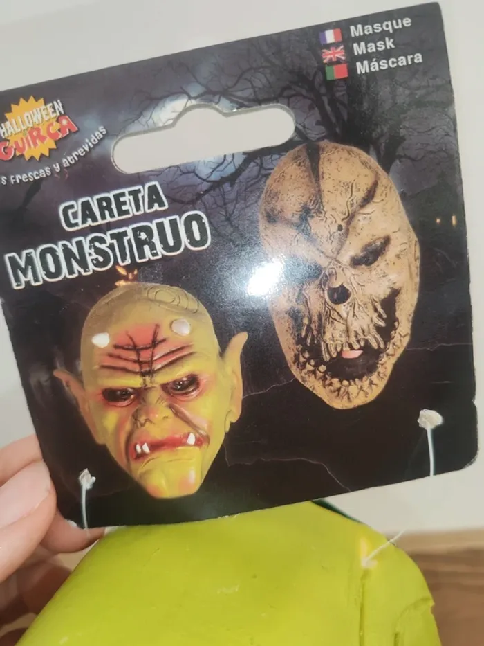 Masque de monstre vert et rouge pour Halloween - photo numéro 3
