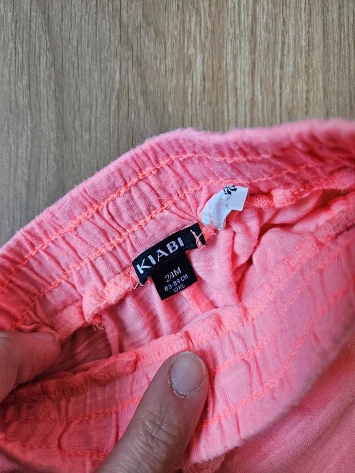 Short rose fluo Kiabi 24 mois - photo numéro 4