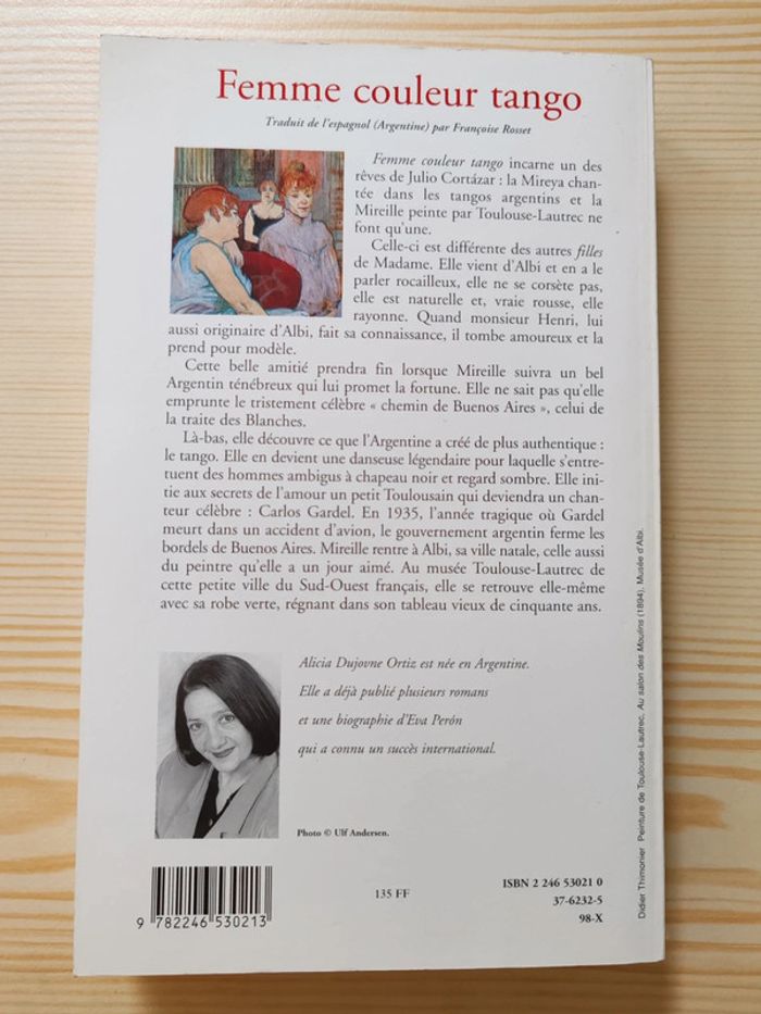 Alicia Dujovne Ortiz 🌸 Femme couleur tango - photo numéro 2