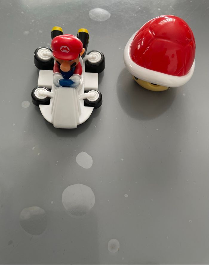 Lot de Figurines Mario Kart avec voiture - photo numéro 4
