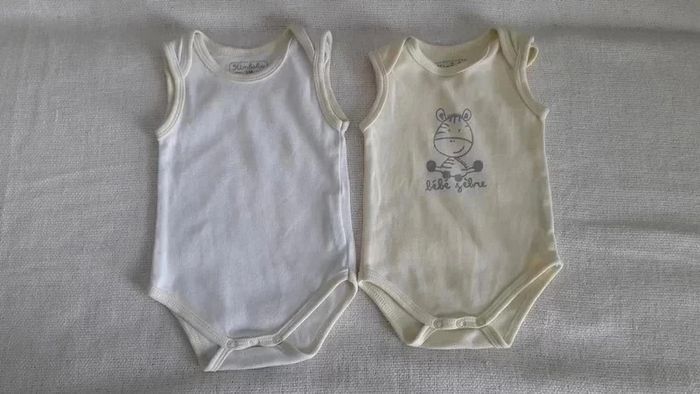 lot de 2 bodies marcel kimbaloo 3 mois - photo numéro 2
