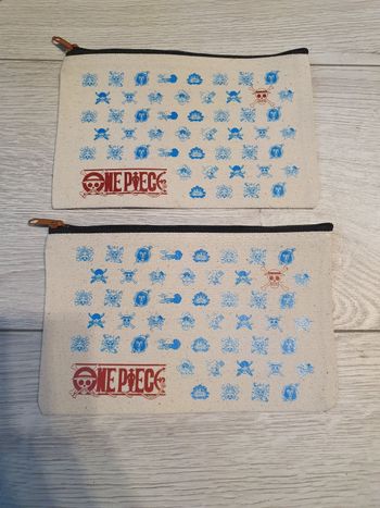 Lot de 2 trousses one piece
