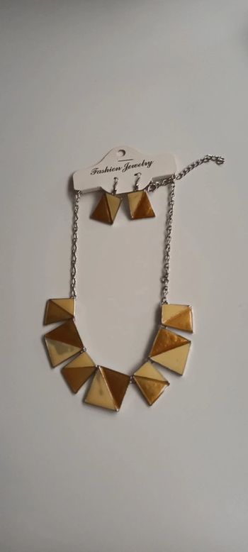 Ensemble collier boucles d'oreilles