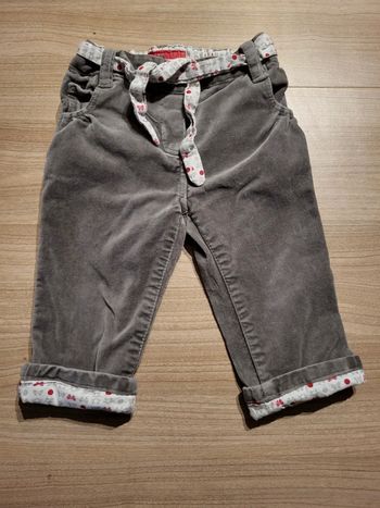 Pantalon taille 12 mois (74 cm)