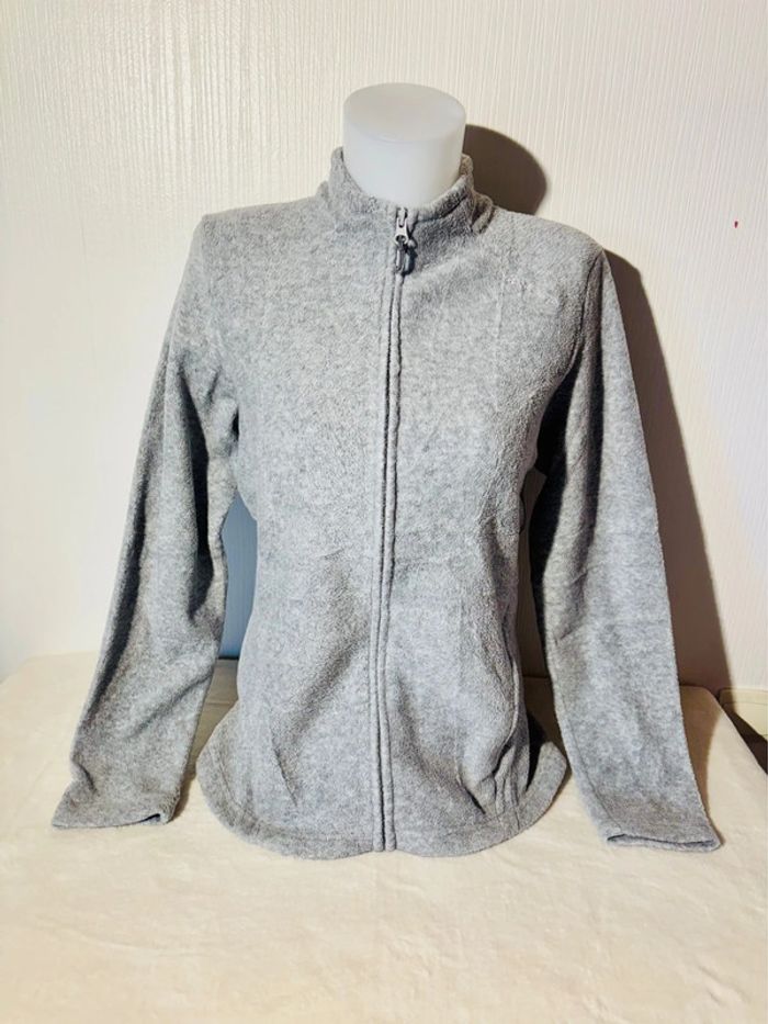 Veste polaire femme grise Decathlon taille L đź§Ą