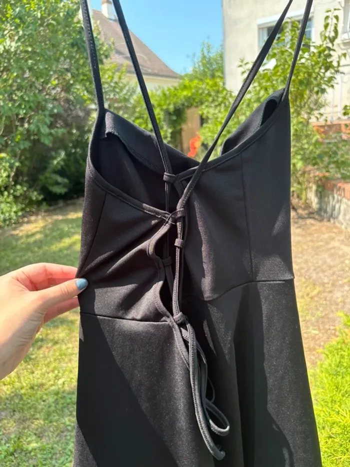 Robe noire légère - photo numéro 3