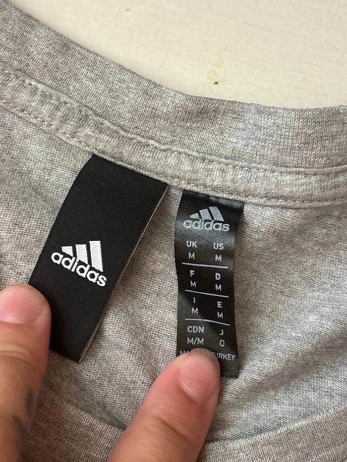 T shirt imprimé taille 38 marque Adidas - photo numéro 3