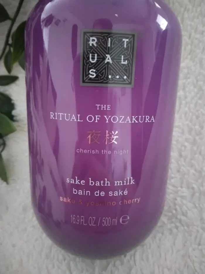 🌸Lait pour le bain Rituals à la cerise noire🌸 - photo numéro 2