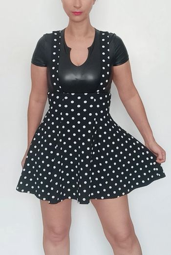 Jupe patineuse à pois et bretelles