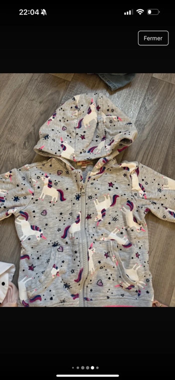Lot de 10 vêtement fille 4 ans - photo numéro 12