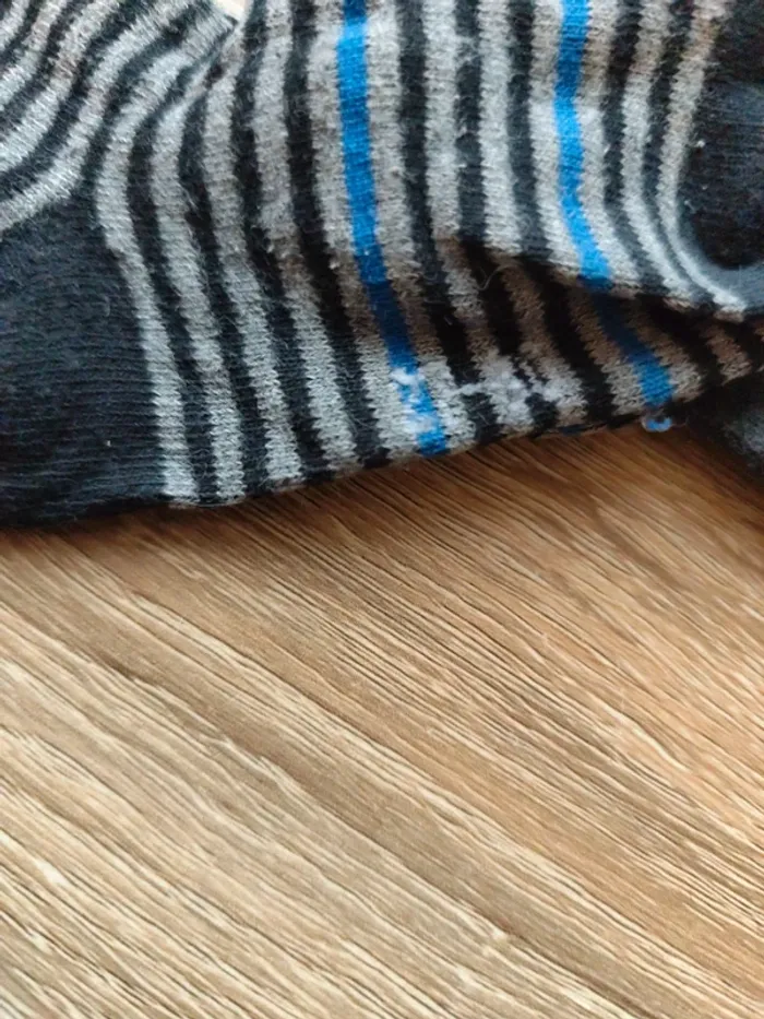 Lot 10 paires de chaussettes 27/30 - photo numéro 2