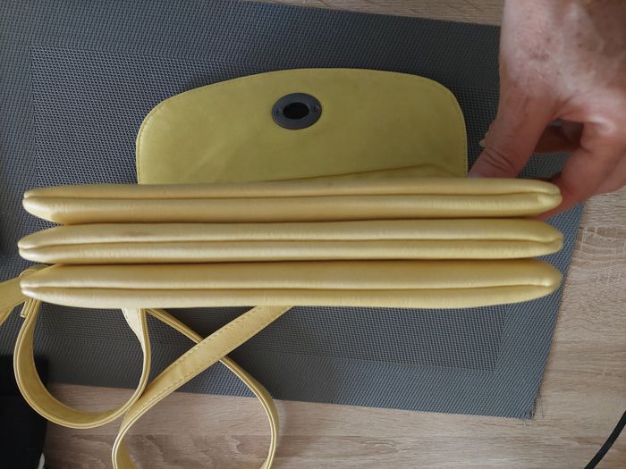 sac jaune - photo numéro 2