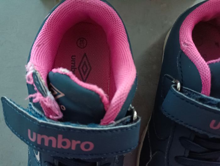 Baskets Umbro fille en 28 - photo numéro 4