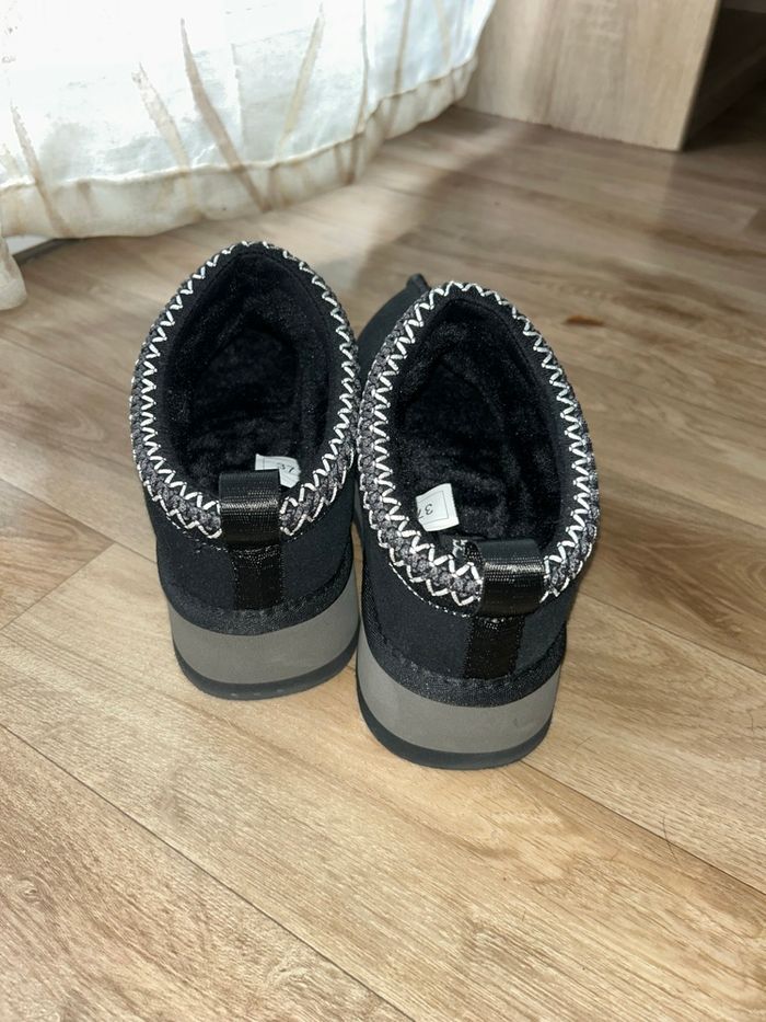 Ugg noires - photo numéro 4