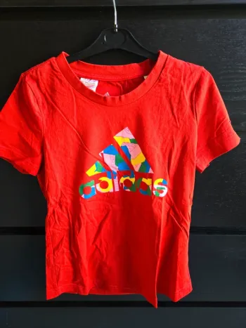 Tee-shirt rouge Adidas