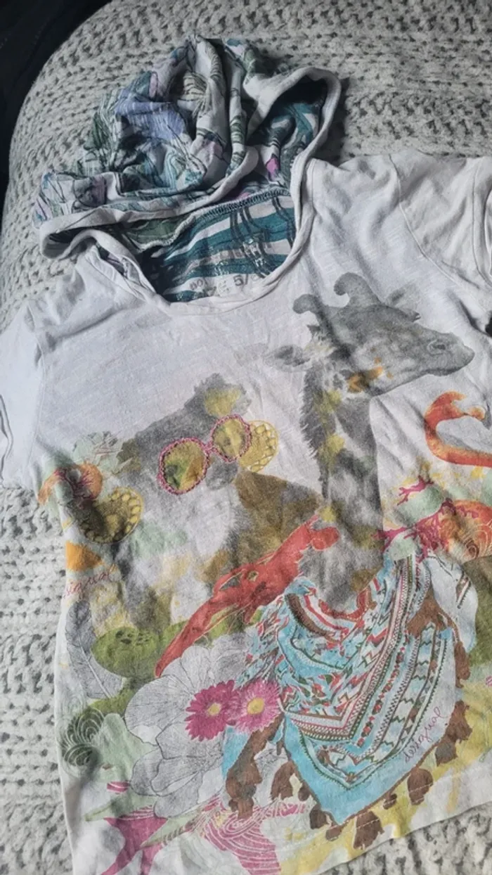 Tee shirt desigual taille 5/6 ans - photo numéro 2