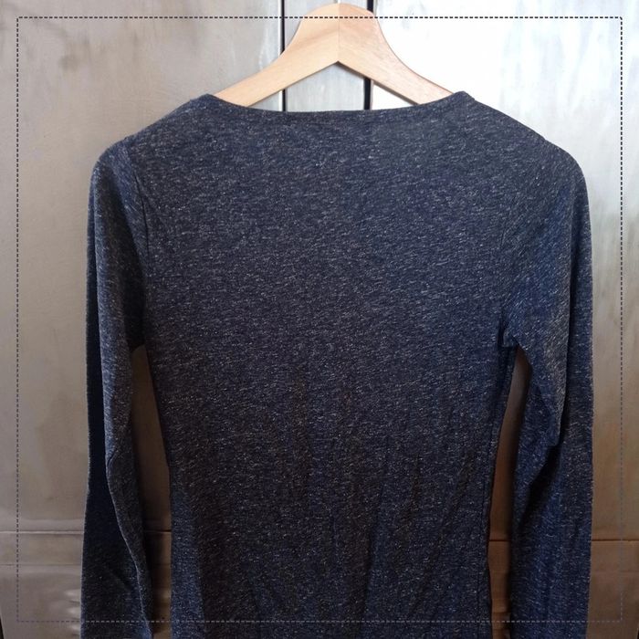 Haut bleu manches longues col rond + boutons taille S Anna Karel bon état - photo numéro 3