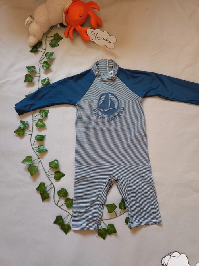 Combinaison rayé anti-UV 🍃 Petit bateau